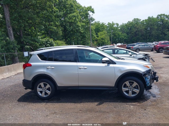45490361 :رقم المزاد ، 2T3RFREV7FW370588 vin ، 2015 Toyota Rav4 Xle مزاد بيع