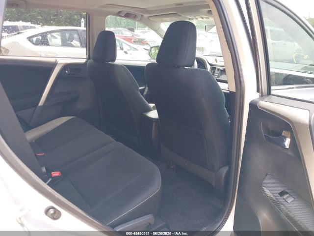 45490361 :رقم المزاد ، 2T3RFREV7FW370588 vin ، 2015 Toyota Rav4 Xle مزاد بيع