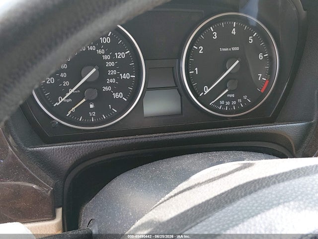2011 Bmw 328i მანქანა იყიდება აუქციონზე, vin: WBAPH7G53BNN02103, აუქციონის ნომერი: 45490442