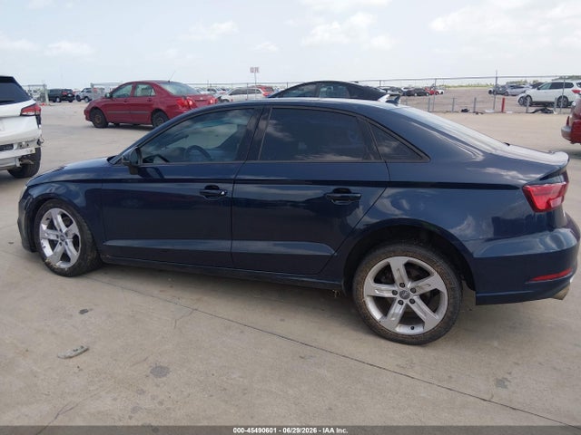 Audi A3 2018 WAUAUGFF4J1040250 Image 14