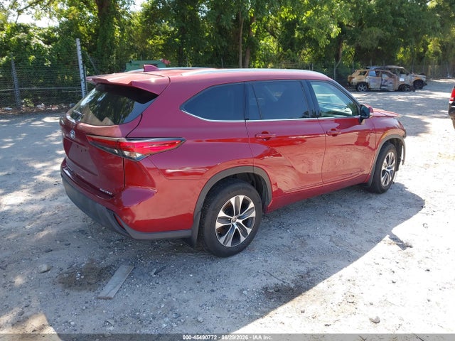 Toyota Highlander Xle 2021 5TDGZRBH6MS087725 Image 4