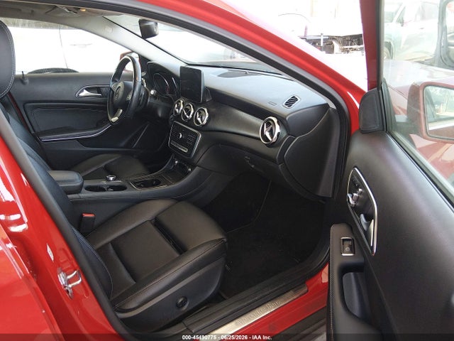 45490775 :رقم المزاد ، WDCTG4EBXKU003018 vin ، 2019 Mercedes-benz Gla 250 مزاد بيع
