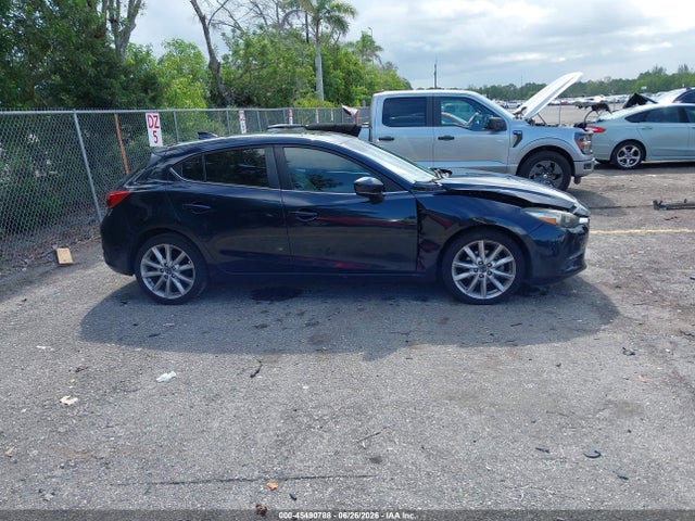 Продаж на аукціоні авто 2017 Mazda Mazda3 Grand Touring, vin: 3MZBN1M31HM133568, номер лоту: 45490788