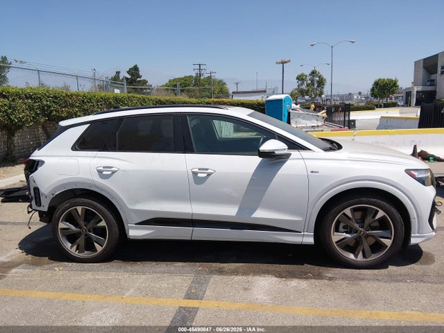 Aukcja sprzedaży 2024 Audi Q4 E-tron Premium Plus 55 Quattro, vin: WA1LUBFZ1RP060323, numer aukcji: 45490847