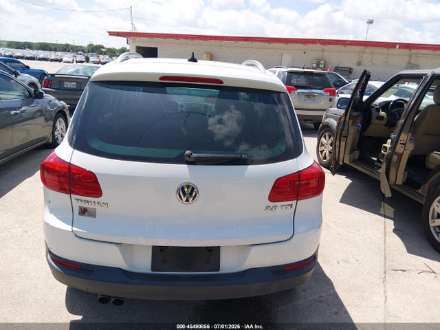 WVGAV7AX3FW505042 Volkswagen TIGUAN SE