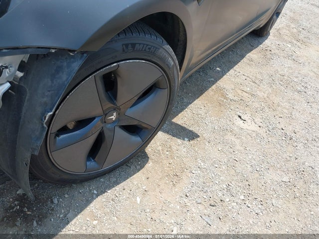 Продаж на аукціоні авто 2018 Tesla Model 3 Long Range/performance, vin: 5YJ3E1EB5JF065041, номер лоту: 45490886