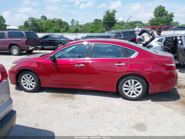 Продаж на аукціоні авто 2018 Nissan Altima 2.5 S, vin: 1N4AL3AP4JC248184, номер лоту: 45490923