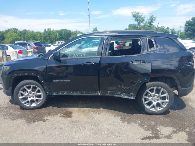 Продаж на аукціоні авто 2022 Jeep Compass Latitude Lux 4x4, vin: 3C4NJDFB9NT117881, номер лоту: 45490948