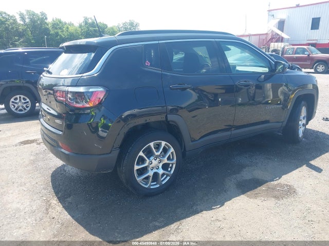 Продаж на аукціоні авто 2022 Jeep Compass Latitude Lux 4x4, vin: 3C4NJDFB9NT117881, номер лоту: 45490948