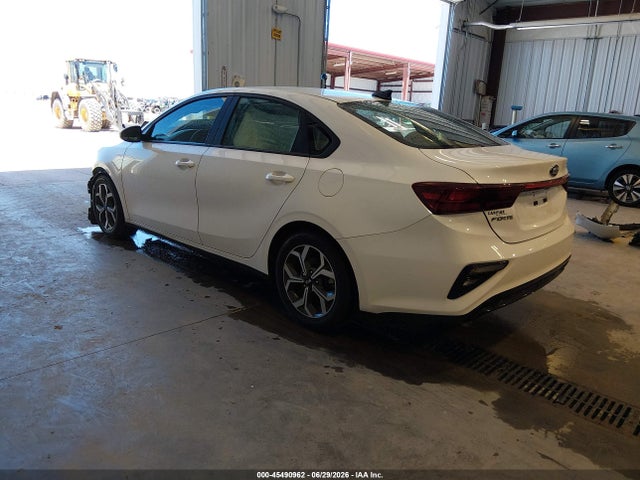 3KPF24AD4ME355487 KIA Forte Lxs