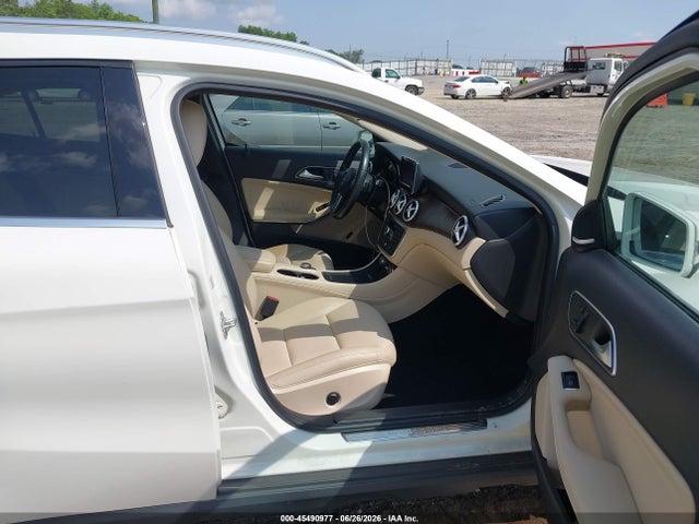 Продаж на аукціоні авто 2015 Mercedes-benz Gla 250, vin: WDCTG4EB2FJ112824, номер лоту: 45490977