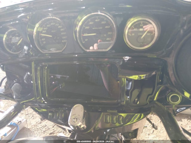 Harley-Davidson FLHXS 2021 1HD1KRP16MB637663 Image 7