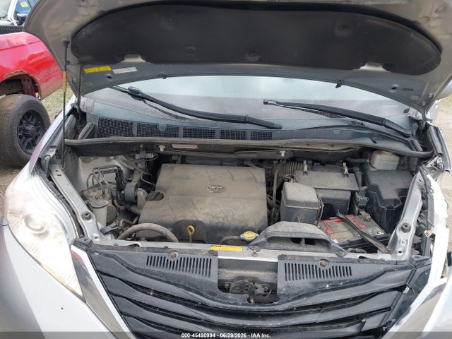 5TDJK3DCXES083512 Toyota Sienna Le 7 Passenger