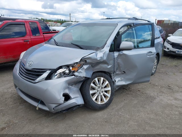 5TDJK3DCXES083512 Toyota Sienna Le 7 Passenger