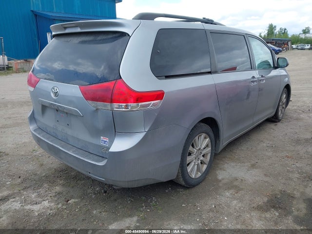 5TDJK3DCXES083512 Toyota Sienna Le 7 Passenger