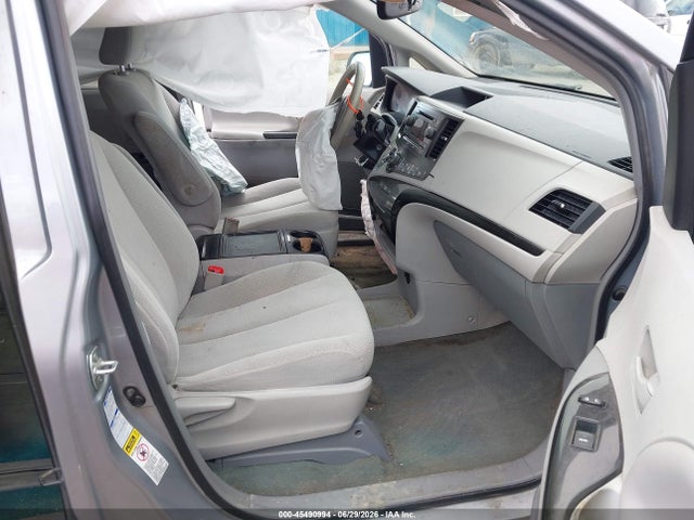 5TDJK3DCXES083512 Toyota Sienna Le 7 Passenger