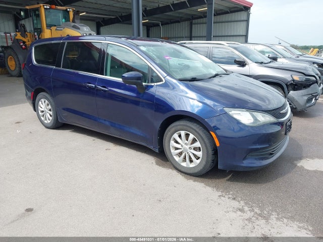 2017 Chrysler Pacifica Touring მანქანა იყიდება აუქციონზე, vin: 2C4RC1DG2HR578470, აუქციონის ნომერი: 45491031