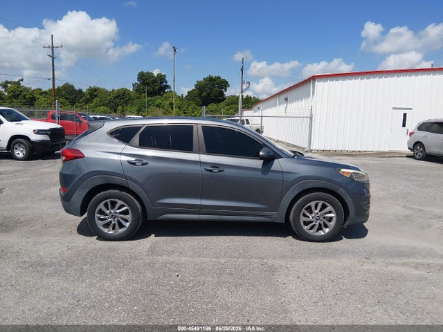 Hyundai TUCSON SE 2018 KM8J2CA48JU655188 Image 13