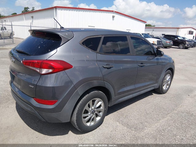 Hyundai TUCSON SE 2018 KM8J2CA48JU655188 Image 4