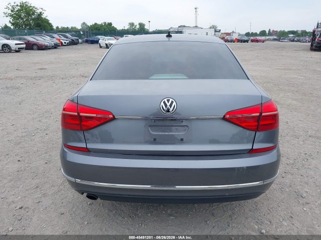 1VWBT7A37GC004554 Volkswagen Passat 1.8t Se