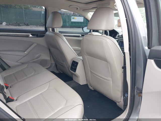 1VWBT7A37GC004554 Volkswagen Passat 1.8t Se