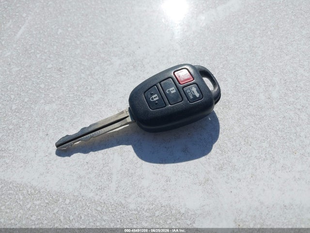 Toyota COROLLA LE 2018 5YFBURHE0JP792644 Image 11