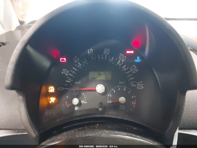 Aukcja sprzedaży 2000 Volkswagen New Beetle Gls, vin: 3VWCC21C6YM497750, numer aukcji: 45491292