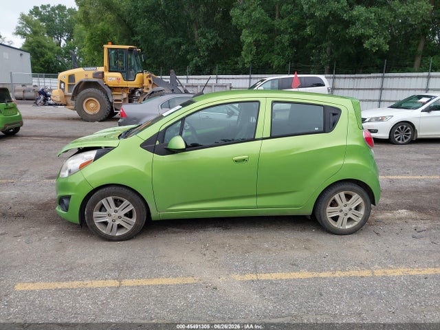 Chevrolet Spark 1lt Cvt 2015 KL8CD6S95FC750574 Image 13