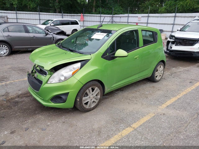 Chevrolet Spark 1lt Cvt 2015 KL8CD6S95FC750574 Image 2