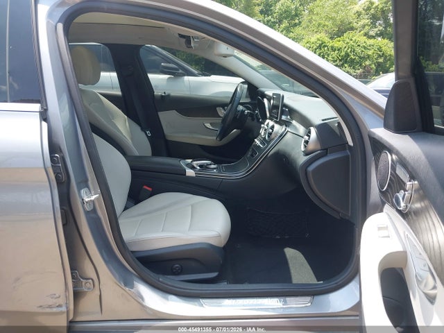 45491355 :رقم المزاد ، 55SWF4KB9FU075240 vin ، 2015 Mercedes-benz C 300 4matic مزاد بيع