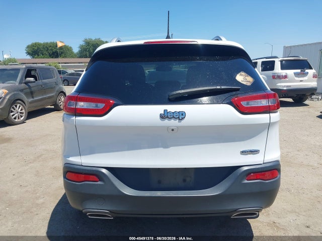 1C4PJLCXXJD518018 Jeep Cherokee Latitude Fwd