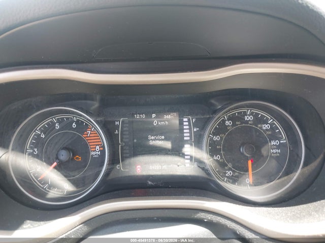 1C4PJLCXXJD518018 Jeep Cherokee Latitude Fwd
