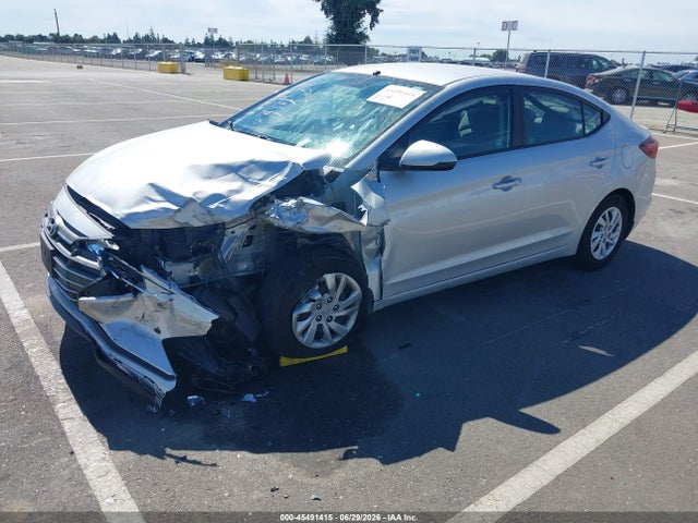 Hyundai ELANTRA SE 2019 5NPD74LF0KH477294 Image 2