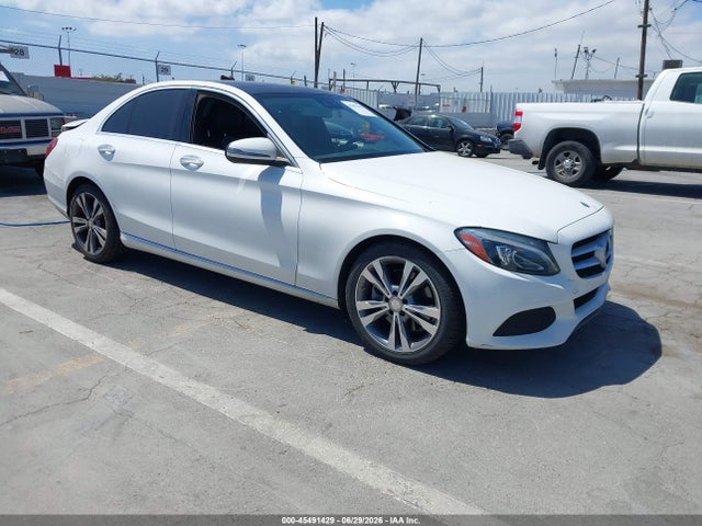 Mercedes-Benz C 300 2017 55SWF4JB2HU189925 main image