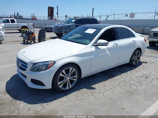 Mercedes-Benz C 300 2017 55SWF4JB2HU189925 Image 2