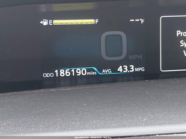 Toyota Prius Two Eco 2018 JTDKARFU1J3549467 Image 16