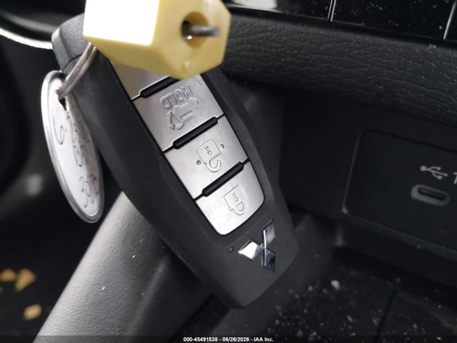 2025 Mitsubishi Outlander Se 2.5 2wd მანქანა იყიდება აუქციონზე, vin: JA4J3VA84SZ049000, აუქციონის ნომერი: 45491538