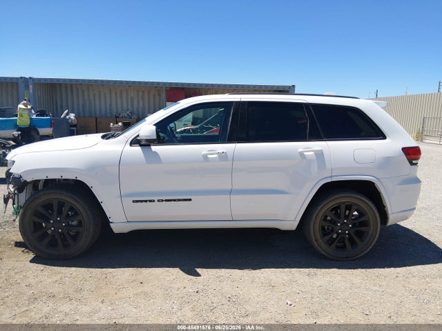 1C4RJEAG3KC680927 Jeep Grand Cherokee Altitude 4x2