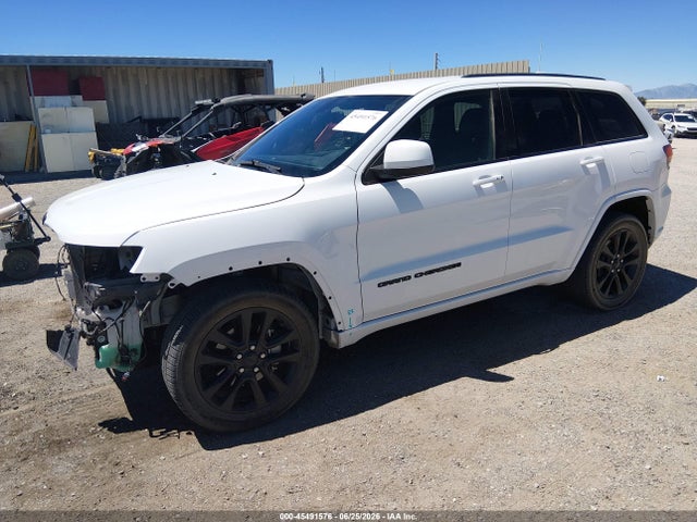 1C4RJEAG3KC680927 Jeep Grand Cherokee Altitude 4x2