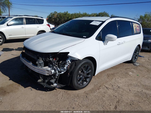 2C4RC1EG1KR575940 Chrysler Pacifica Touring L Plus