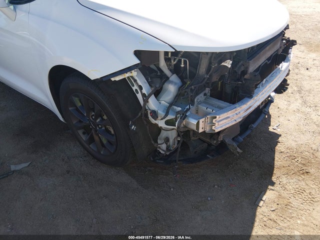 2C4RC1EG1KR575940 Chrysler Pacifica Touring L Plus