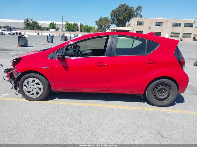 Toyota Prius C One 2016 JTDKDTB33G1131675 Image 17
