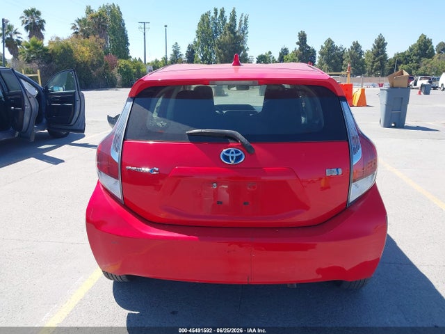 Toyota Prius C One 2016 JTDKDTB33G1131675 Image 19