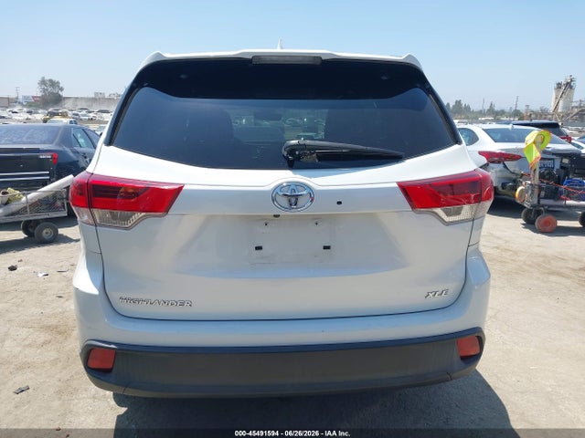 Toyota Highlander Xle 2018 5TDKZRFH5JS538742 Image 16