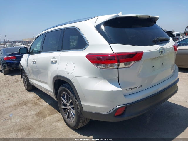Toyota Highlander Xle 2018 5TDKZRFH5JS538742 Image 3