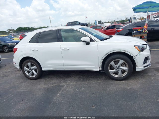 2021 Audi Q3 Premium 40 Tfsi Quattro Tiptronic მანქანა იყიდება აუქციონზე, vin: WA1AUCF34M1100351, აუქციონის ნომერი: 45491622