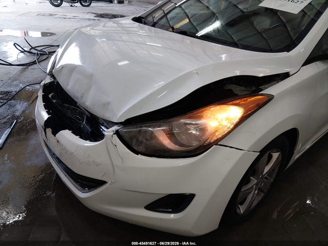 Продаж на аукціоні авто 2013 Hyundai Elantra Gls, vin: 5NPDH4AE1DH241814, номер лоту: 45491627