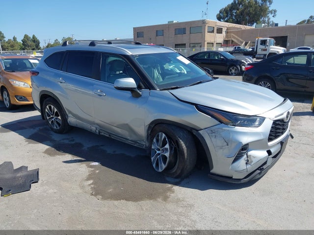 Toyota Highlander Hybrid Xle 2025 5TDKBRCH7SS661839 головне зображення