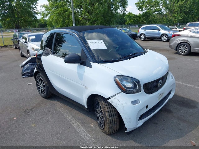Auction sale of the 2017 Smart Fortwo Pure, vin: WMEFJ5DA6HK171974, lot number: 45491728