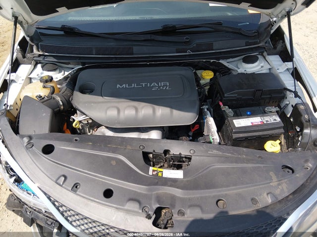 Продаж на аукціоні авто 2015 Chrysler 200 Limited, vin: 1C3CCCAB7FN714617, номер лоту: 45491787